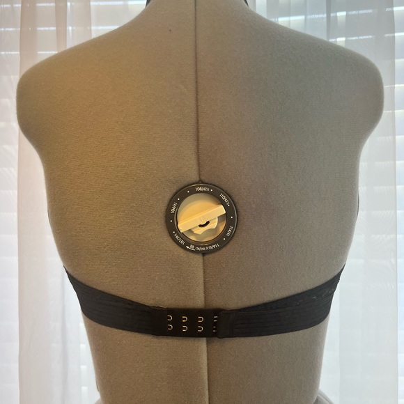 NWT, Victoria Secret black halter lace bra - Picture 5 of 8